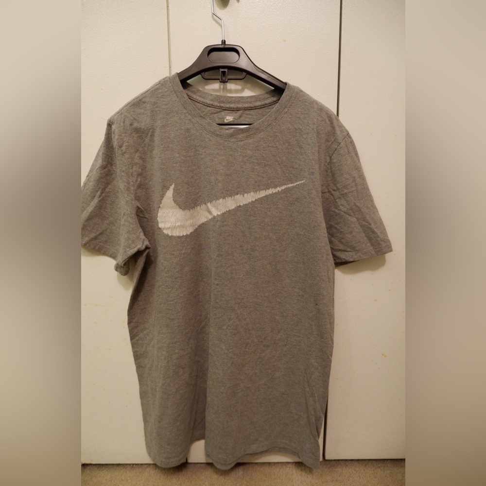 Nike grey T shirt short sleeve logo print